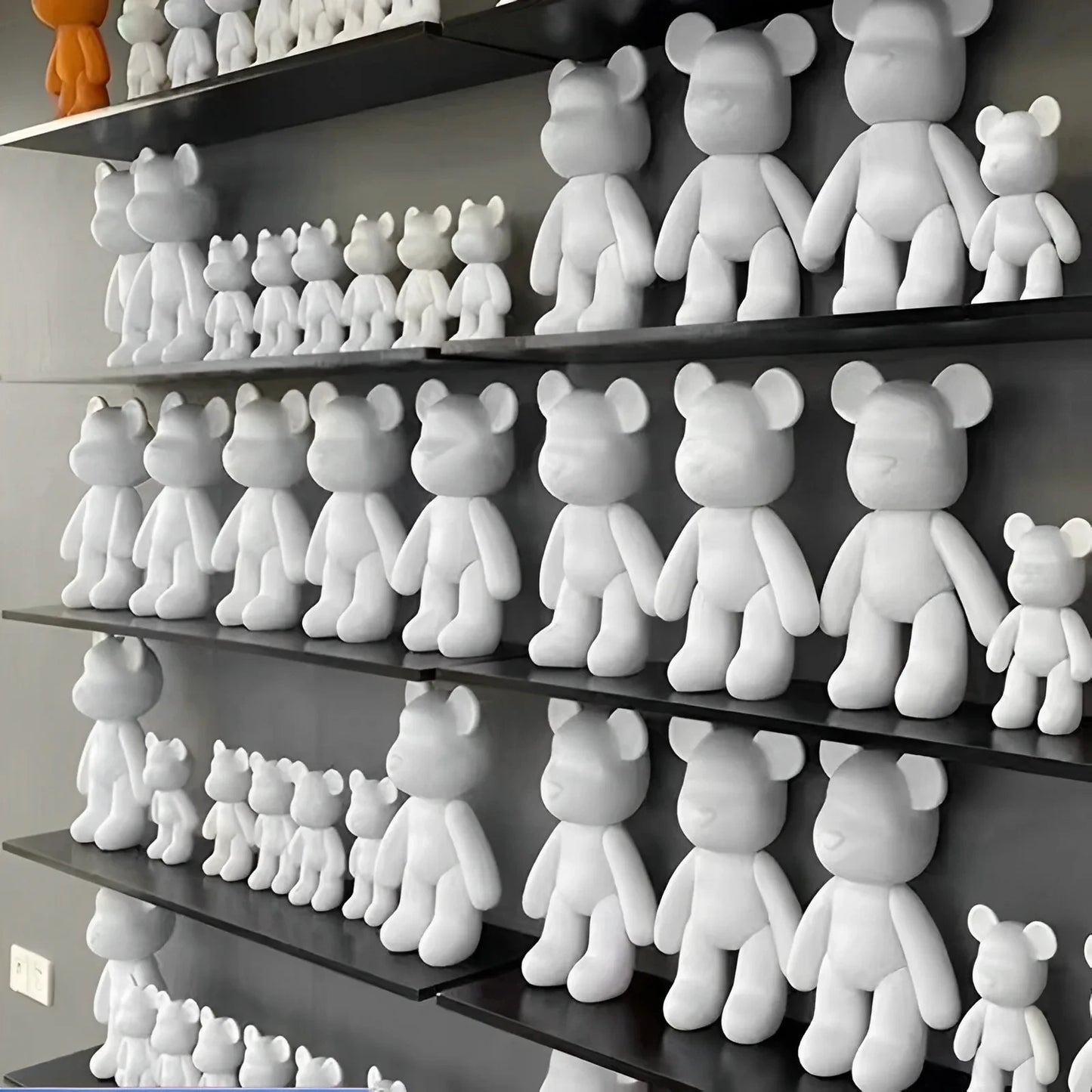 DIY Fluid Bear Brick Sculpture Kit – Violent Bear Pouring Paint Statue Set for Parent-Child Crafting & Modern Home Decor - Product Photo 2
