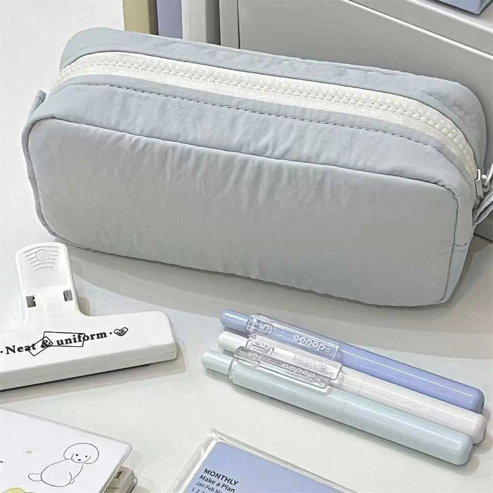 Solid Color Portable Zippered Pencil Bag - Product Photo 1