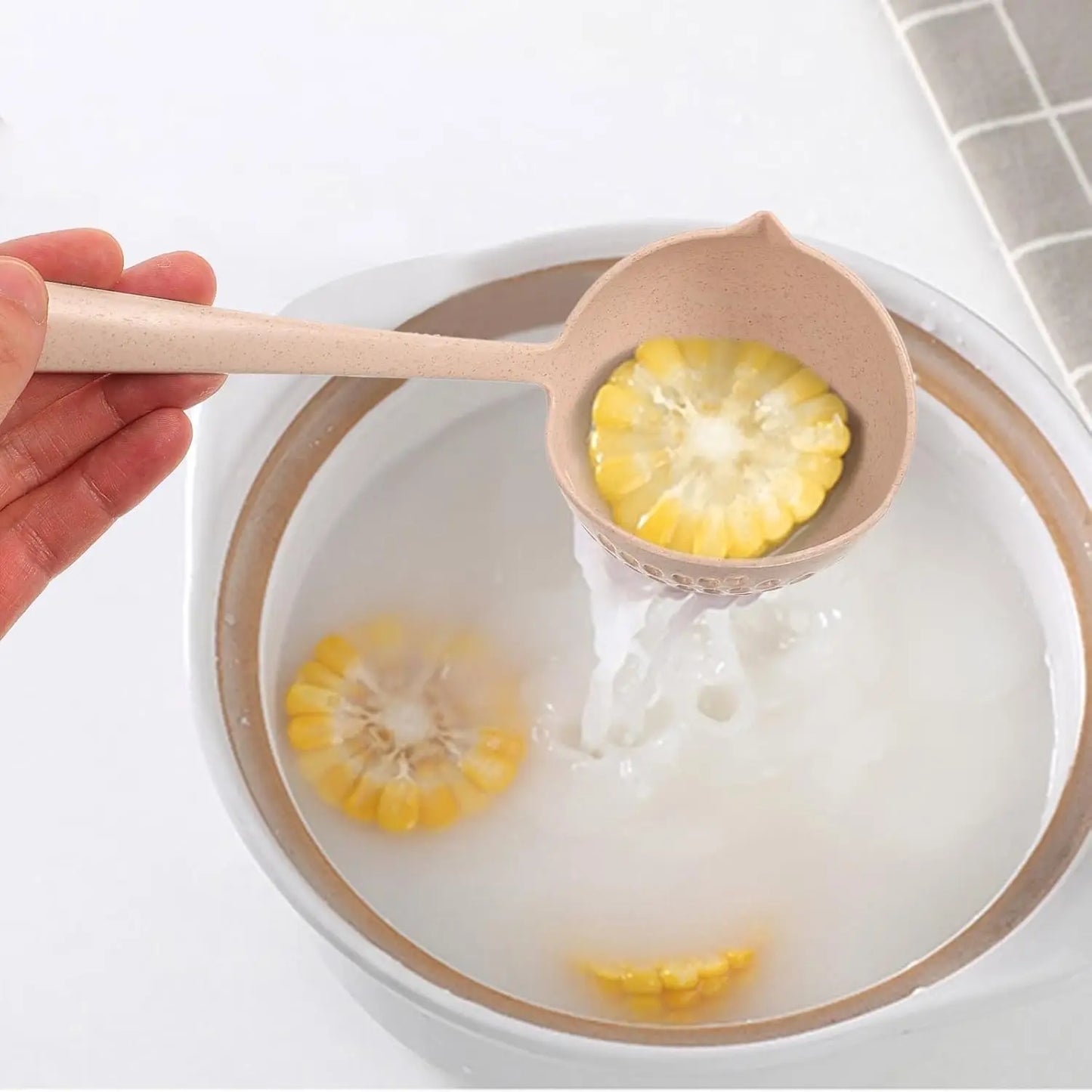 Eco-Friendly 2-in-1 Soup Spoon & Filter Strainer – Wheat Straw Long Handle Kitchen Ladle for Soup & Hotpot - Product Photo 4