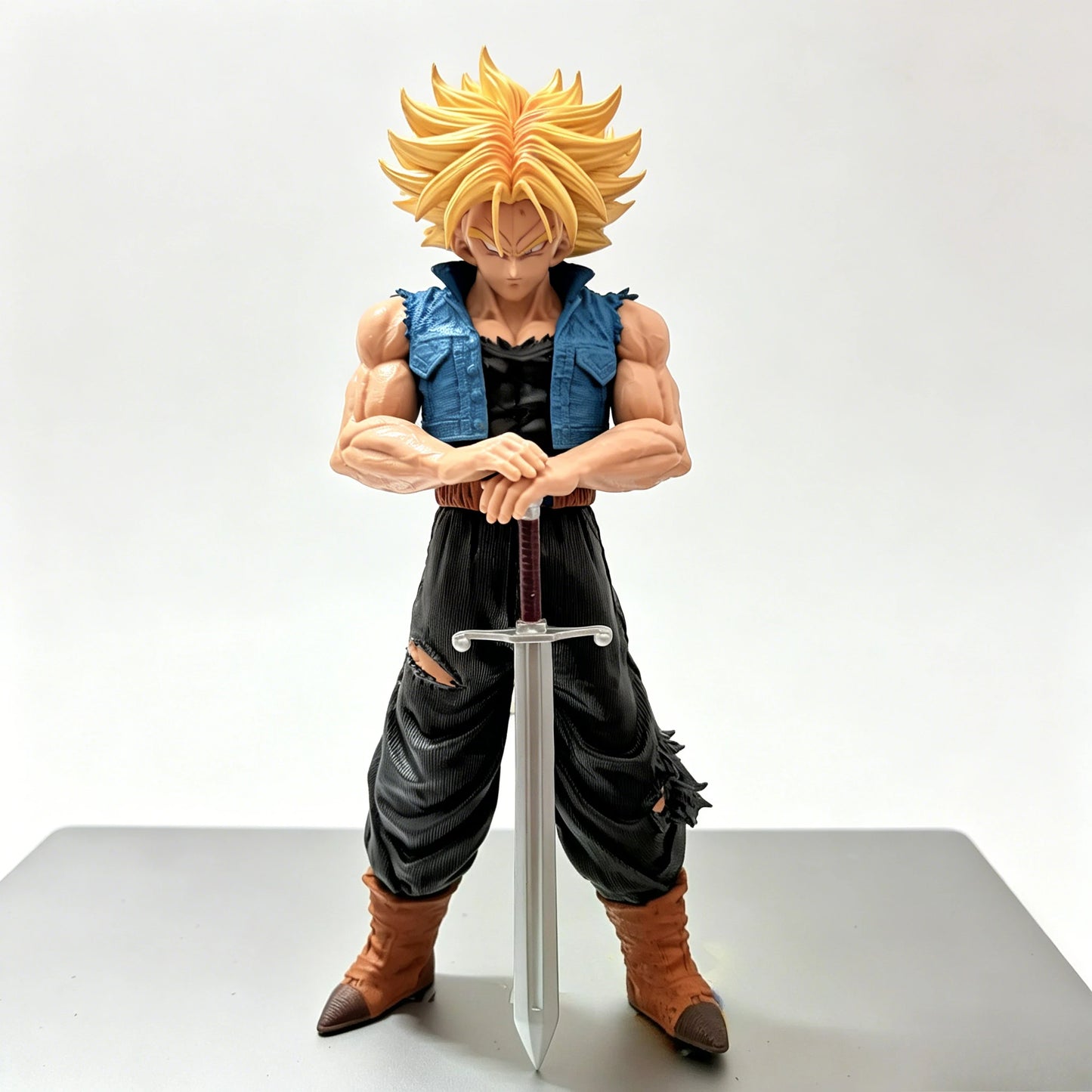 Bandai 25cm Dragon Ball Z Future Trunks Action Figure – 1/6 Scale PVC Collectible Model Statue with Sword for DBZ Fans & Desk Display - Trunks no box