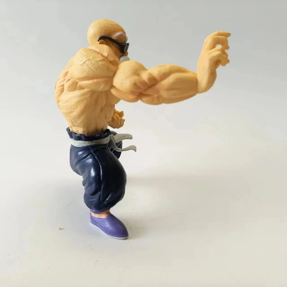 Bandai Dragon Ball Z Master Roshi MAX Power Muscle Strengthening Form Anime Action Figure – PVC Collectible Statue Model Toy for DBZ Fans - Product Photo 5